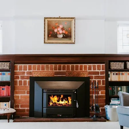 Mortimer Cottage - A Pool Oasis In Heart Of Mudgee-3