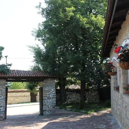 Hotel Izvora - Garden Retreat-3