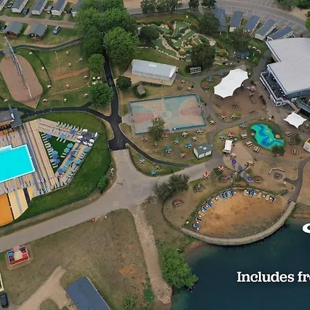 Tattershall Lakes Country Park By Away Resorts-3