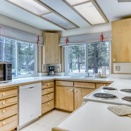 Mt View Lane 7 | Discover Sunriver-3