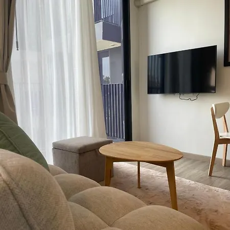 Modern Golf Course View Apartment In Sky Park Laguna-3