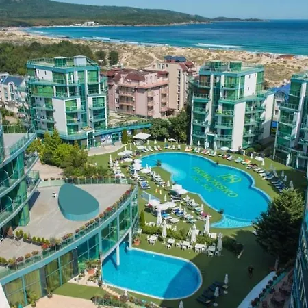 Apartment Paradise Delux In Primorsko Del Sol-3