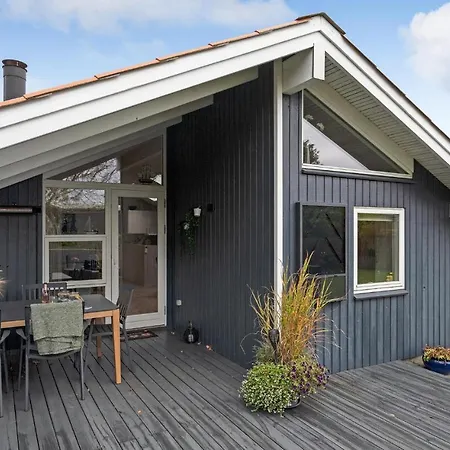 Lovely Home In Hadsund With Wifi-3