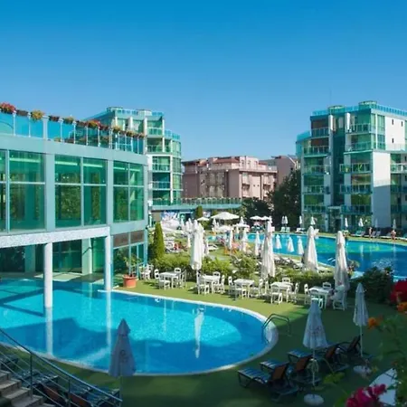 Apartment Paradise Delux In Primorsko Del Sol-2