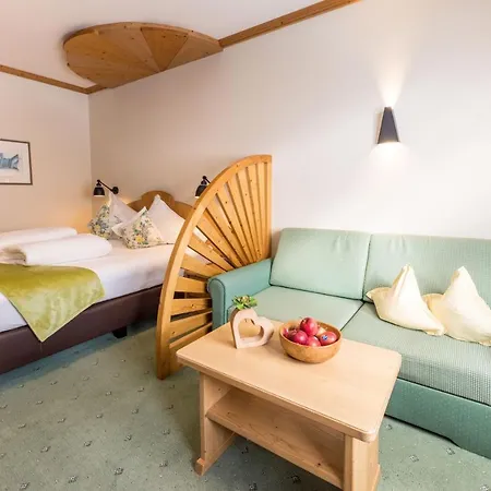 Hotel Sonnenalm-2