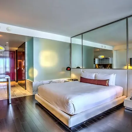 Gorgeous Strip View - Studio At Palms Place - 17-3