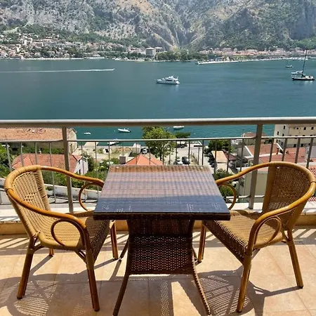 Wonderful 2 Bedroom With Beautiful Views Apartments In Kotor Vista-2