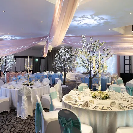 Elite Venue Selection Felbridge - Gatwick-2