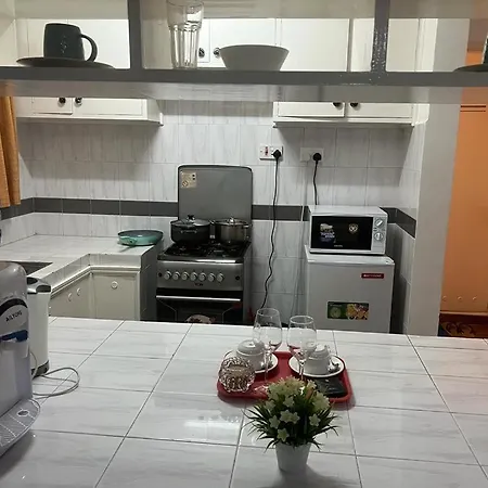 Lux Suites Lantana Apartments-3