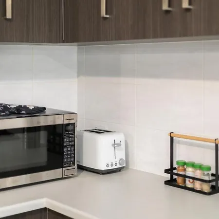 3bedroom Modern Home in Mt Barker, 8km to Hahndorf-3