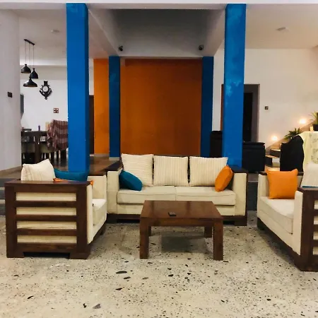White Villa 19A Homestay-3