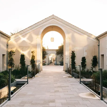 Hotel Chais Monnet & Spa-3