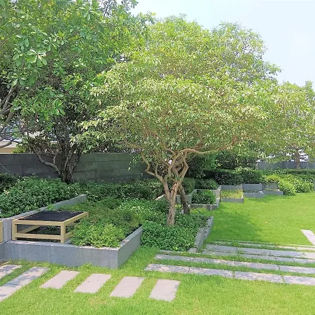 Edge Central Pattaya Lux-3