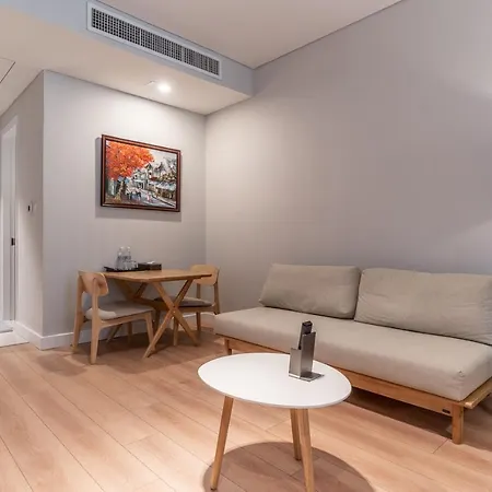 The Rixx Lancaster Apartment-3