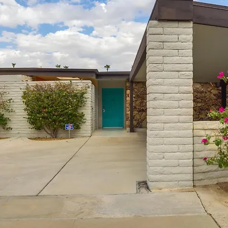 Community Perks Bbq-Ready Palm Springs Condo!-3