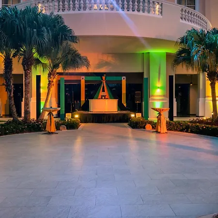 Iberostar Waves Rose Hall Beach-2