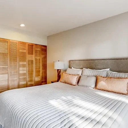 Meadow House, Unit 31-2