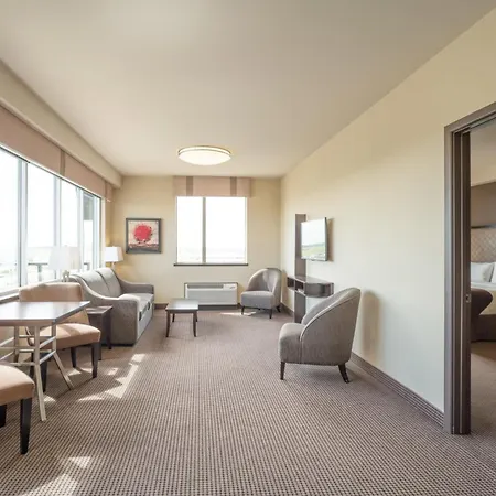 Acclaim Hotel By Clique-3