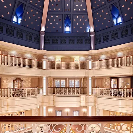 Disneyland Hotel-3