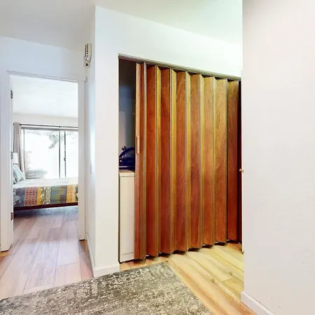 Snowcreek I #82 Condo-2