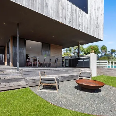 Oceanic - Where Luxury Meets Tranquility-2
