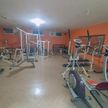 Amazistay Offers Luxury Room With Private Bathroom, Balcony & 55 Inch Tv & Shared Jacuzzi Paid Access, Book Lover, Near Ramaiah College Hospital-3