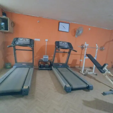 Amazistay Offers Luxury Room With Private Bathroom, Balcony & 55 Inch Tv & Shared Jacuzzi Paid Access, Book Lover, Near Ramaiah College Hospital-2