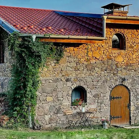 Essentia - Vinarsky Domcek-3