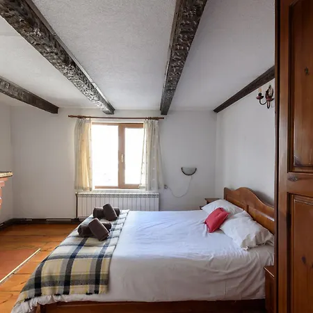 Chalet Mila - Total Chalets - Catered Chalet-2