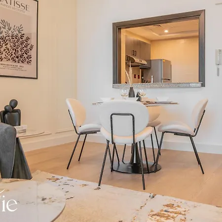 Chic 1 Bed In Marina Newly Furnished,Modern Luxury-3