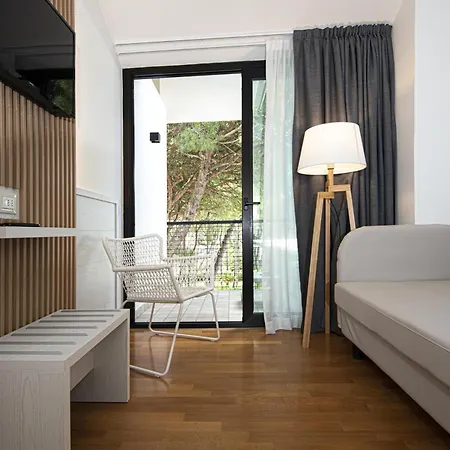 Suite Erica Lignano Hotel-3