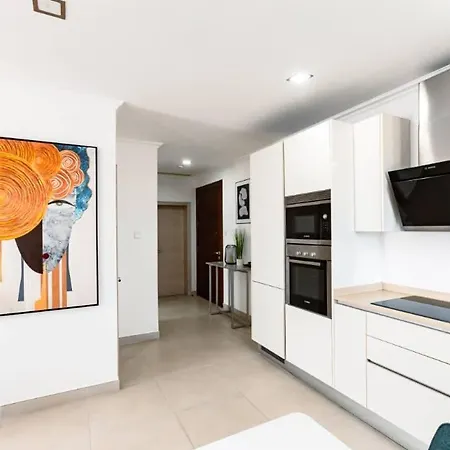 Premium One Bedroom Seaview Space Available-3