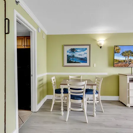 Ocean-Front Condo With Pools, Lazy River And Water Park-3