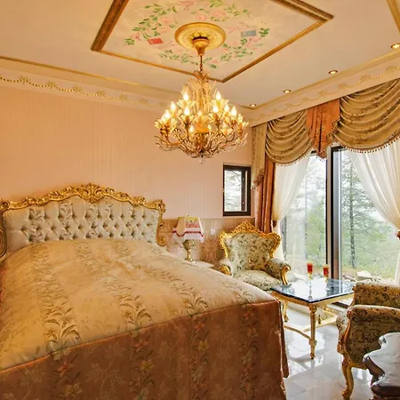Golden Crown - Levin Iglut-2