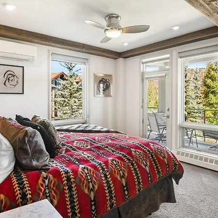 Chamonix 27, Snowmass Ski-In/Ski-Out Condo With Pool, Hot Tub, Gym, Wifi & Washer/Dryer-2