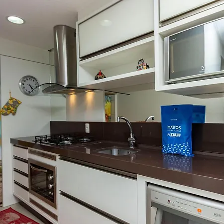 Boulevard 122D - Excelente Apartamento Em Condominio De Luxo No Centro De Bombinhas - Piscina - Jacuzzi - Academia - Portaria 24H.-2