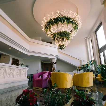 Santa Lucia Boutique Hotel-3
