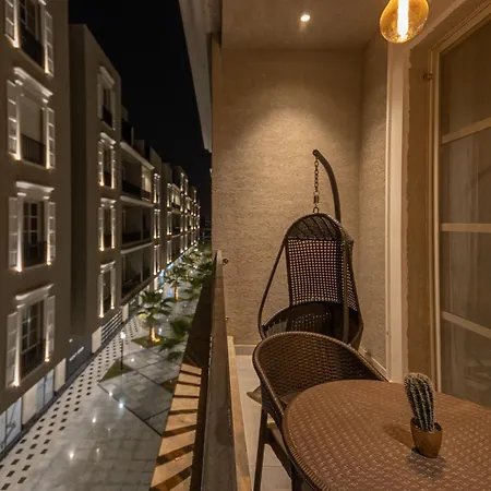 Luxury 3Br Condo Near The Boulevard-3
