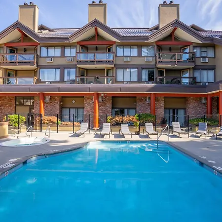 Whistler Village Inn&Suites-3