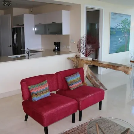 07F Resort Breathtaking Ocean Views Panama Canal-2