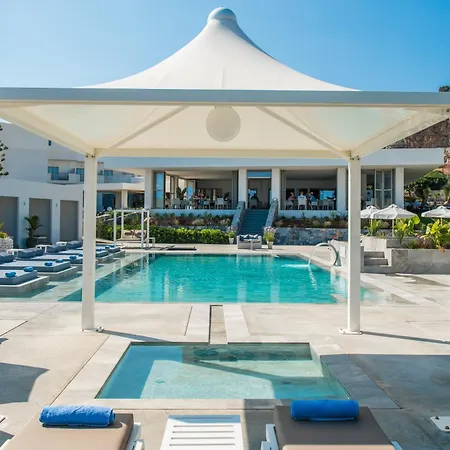Hotel Matheo Villas & Suites-2