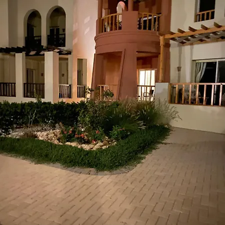 Azzurra Sahl Hasheesh-2