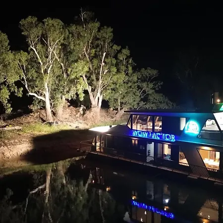 Wow Houseboats Pty Ltd-3