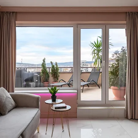 The Episode - Jacuzzi Penthouses-2