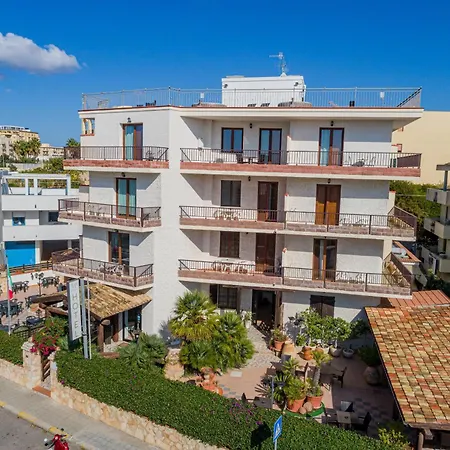 Hotel Villa Piras-3