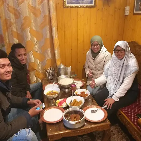 Tashkand Houseboat-2