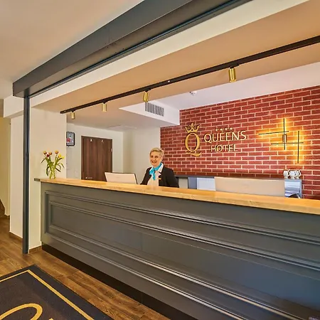 Wellness Hotel Queens-2