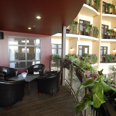 Hotel Ambassadeur Et Suites-2