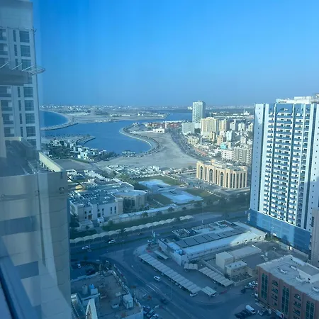 Fantastic City & Seaview Master Bedroom In 3Bedroom Apartment-2