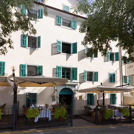Boutique Hotel Vela Vrata-2
